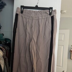 Simply Vera Vera Wang Women's Tan and Black Trousers